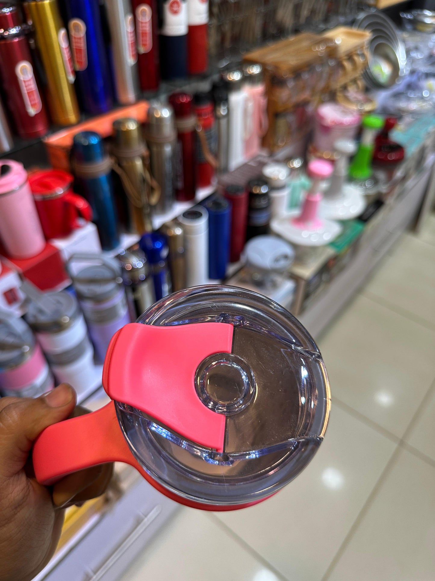 Flexi handle tumbler