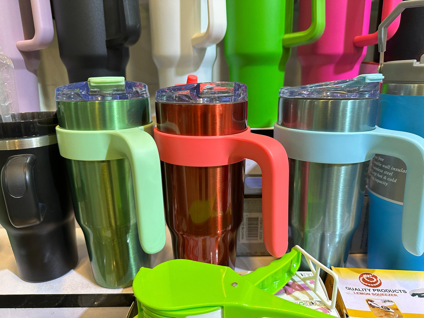 Flexi handle tumbler