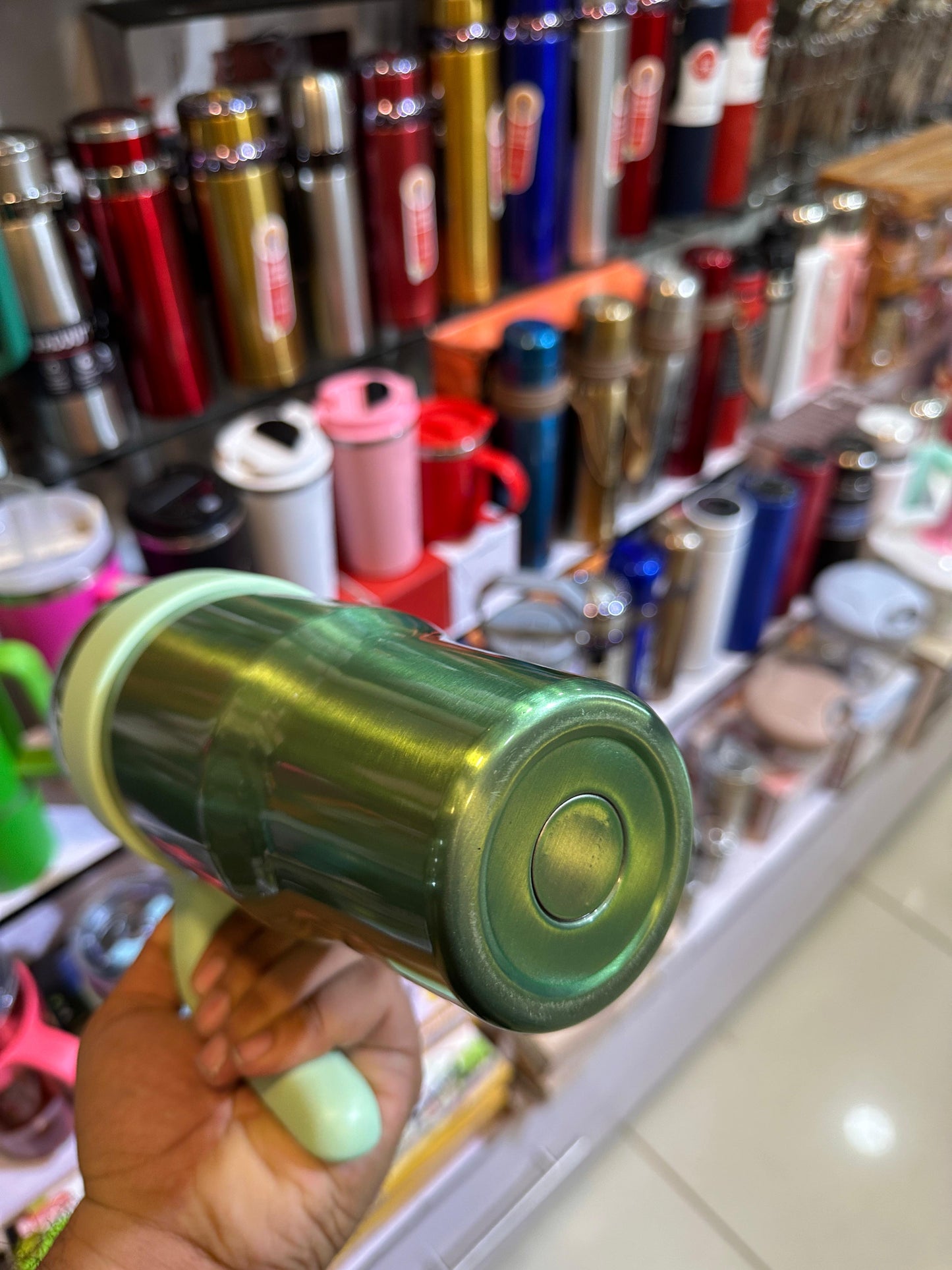 Flexi handle tumbler